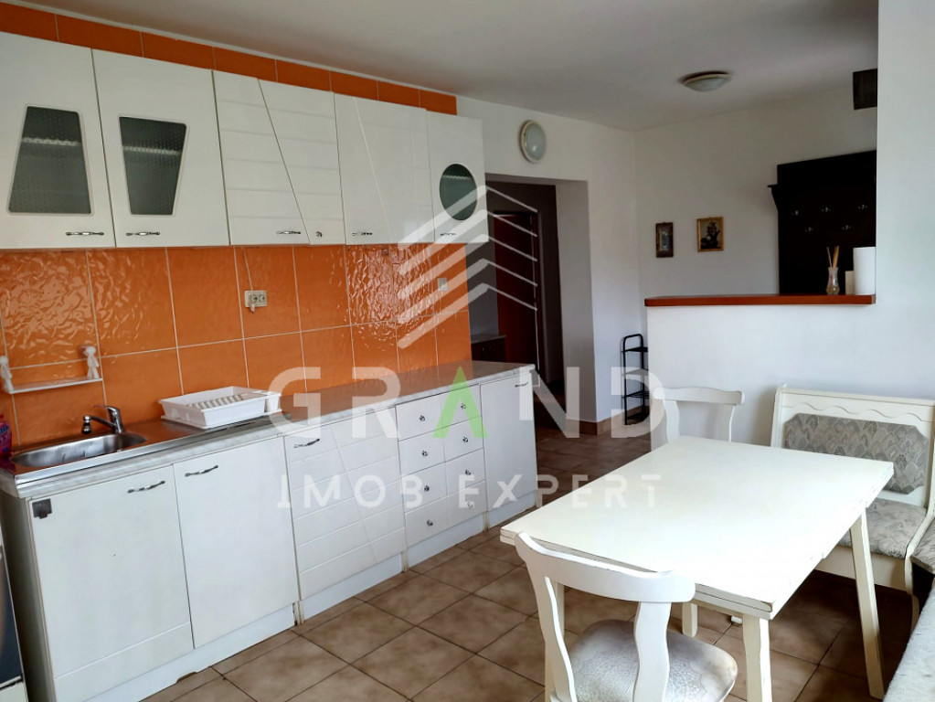 Casa individuală de închiriat | 3 camere | Curte | Terasă