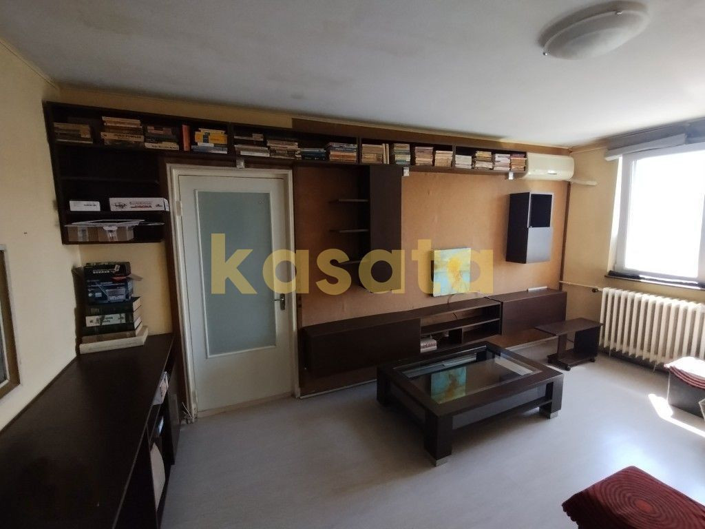 Apartament de 3 camere, luminos, zona verde si linistita