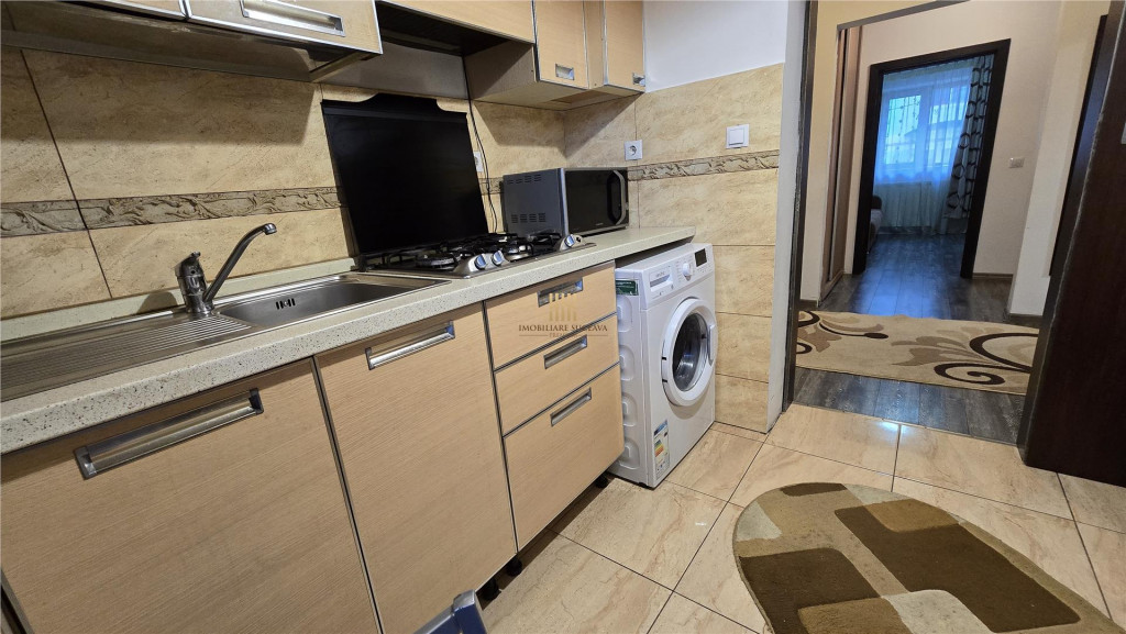 APARTAMENT 3 CAMERE DE V#194;NZARE #206;N SUCEAVA | PARTER #