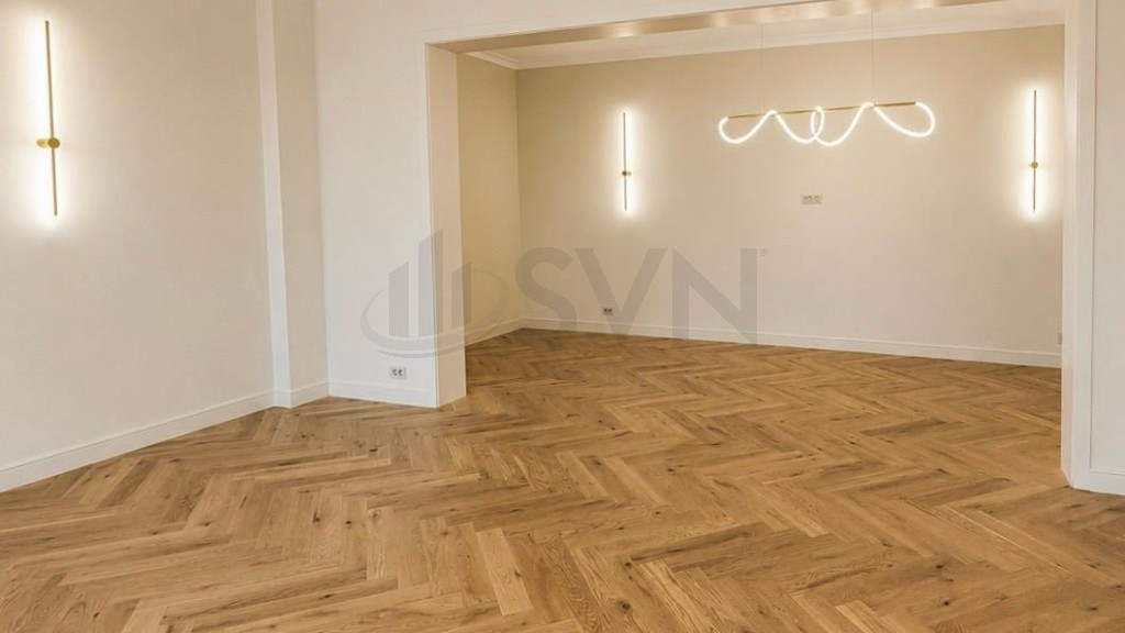 Apartamen l 3 Camere cu posibilitatea de a fi transformat...