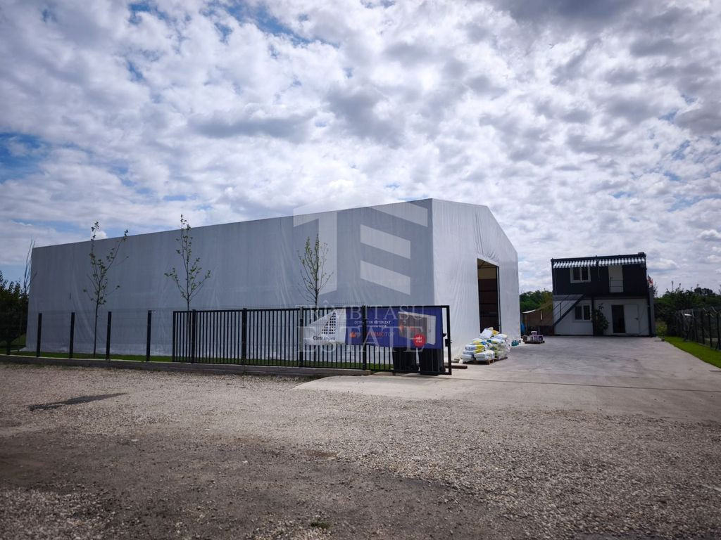 Cort Industrial 300 mp Teren 900 mp Birouri