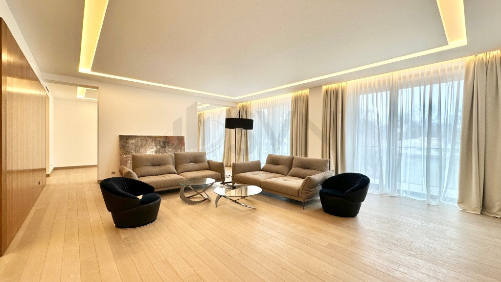 APARTAMENT EXCLUSIVIST l 5 CAMERE l 2 PARCARI l BLOC BOUT...