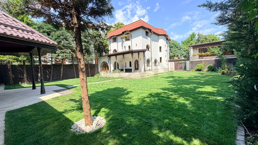 Vila Unirii I 8 camer I gradina intima