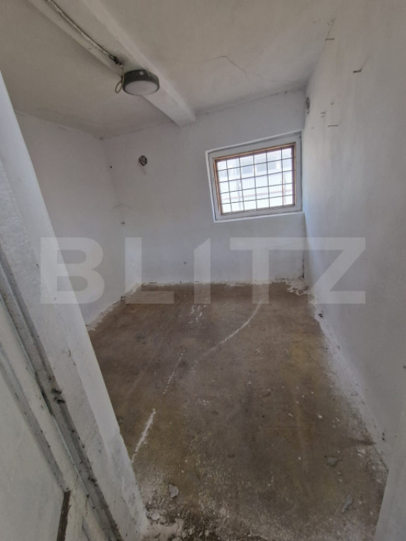 Hală industrială, 306 mp utili, 240 mp, zona Șcheia