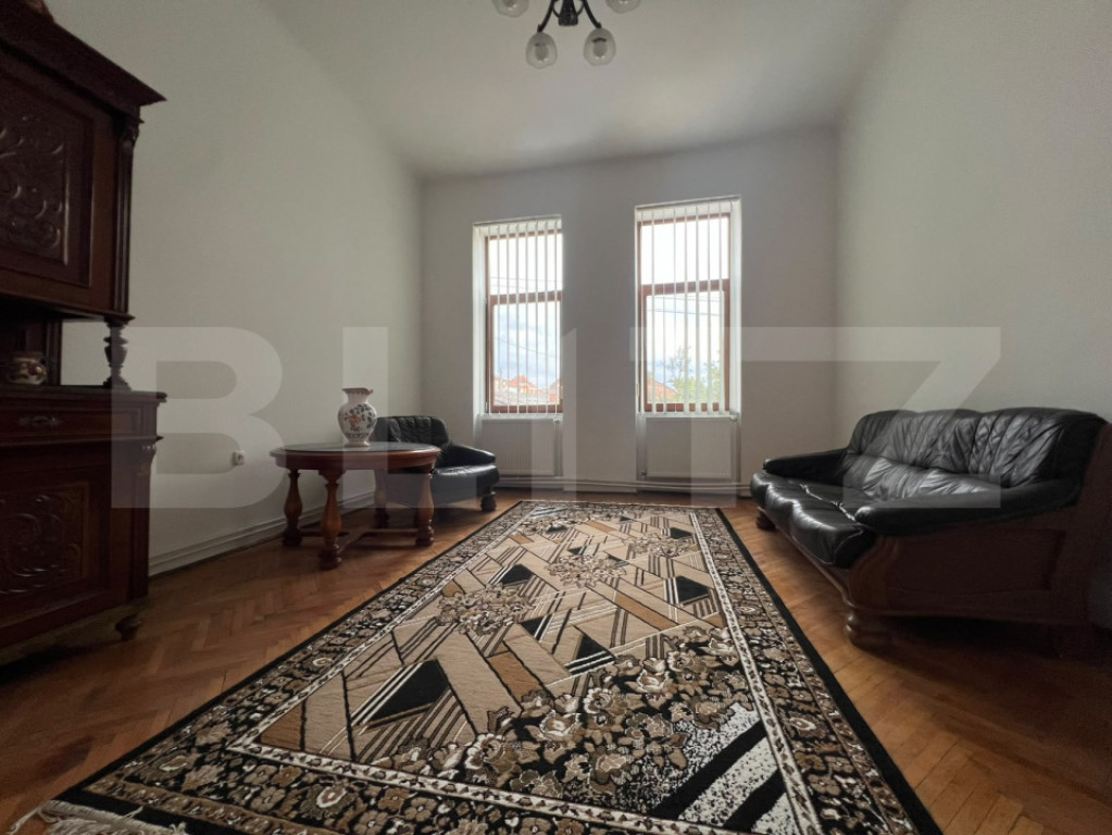 Apartament cu 2 camere, 74 mp, zona Gării, Oradea