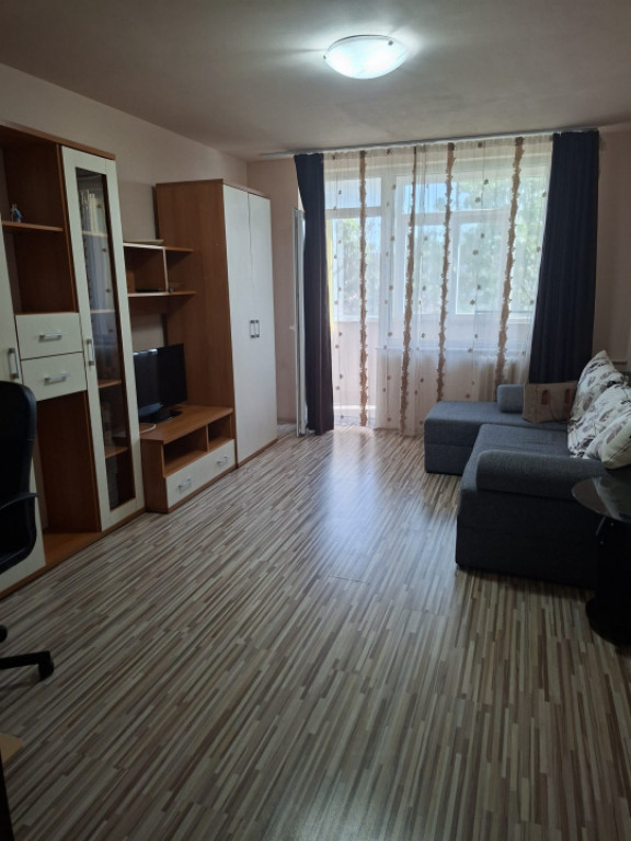 Apartament 3 camere | 60 mp | str.Nanterre-McDonald's | Gata