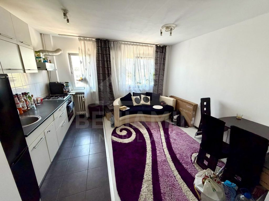 Apartament 3 camere, 61 mp, zona Rotonda/ Stomatologie
