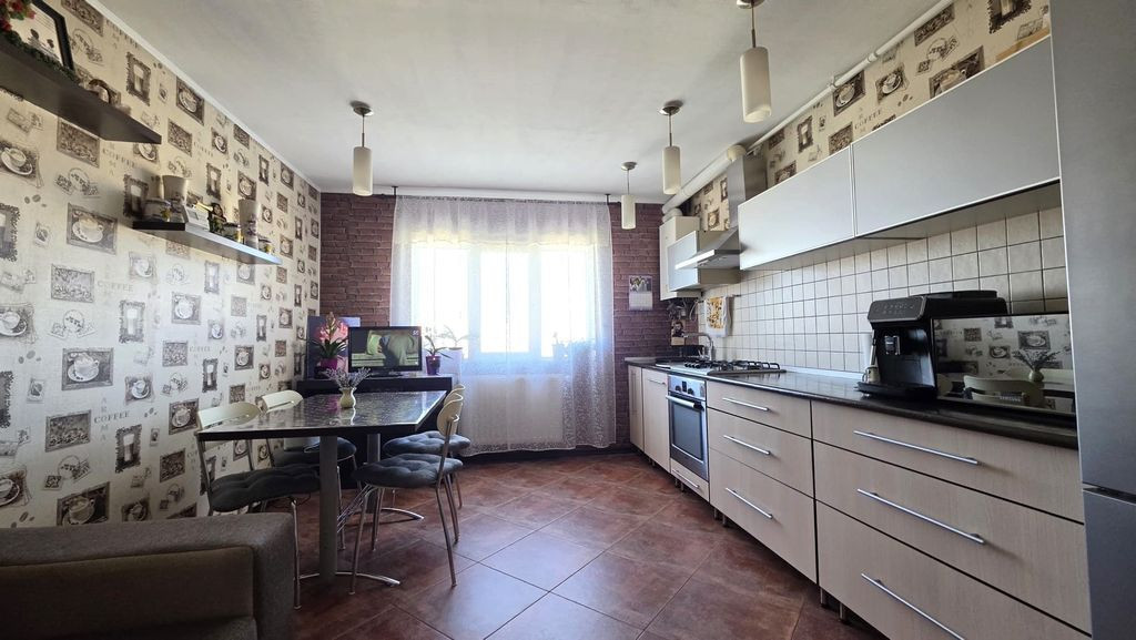 Apartament 2 camere de vanzare