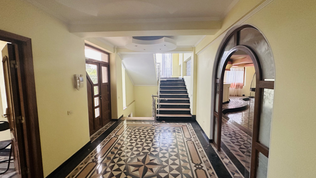 Vila individuala, P+1+Pod, 234 mp construti, 227 mp teren,