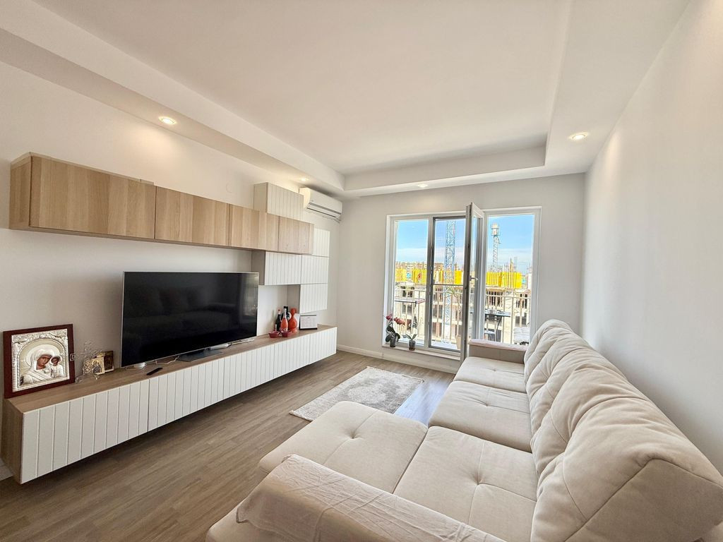 COSMOPOLIS - Apartament cu 2 camere, mobilat si utilat.