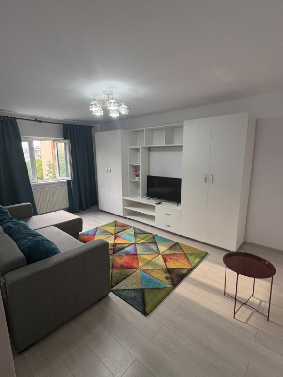 Apartament 2 camere, Etaj 3, Rovine