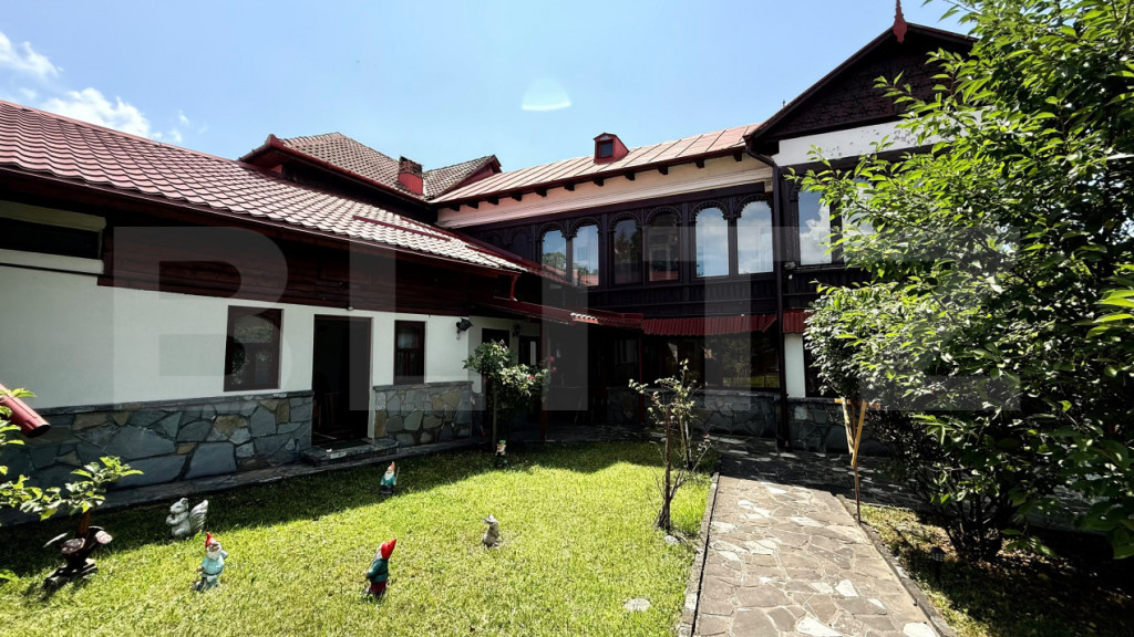 Casă decomandată (P+1E), 220 mp, zona Pietroșița