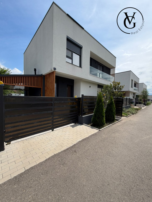 Casa 5 camere Corbeanca