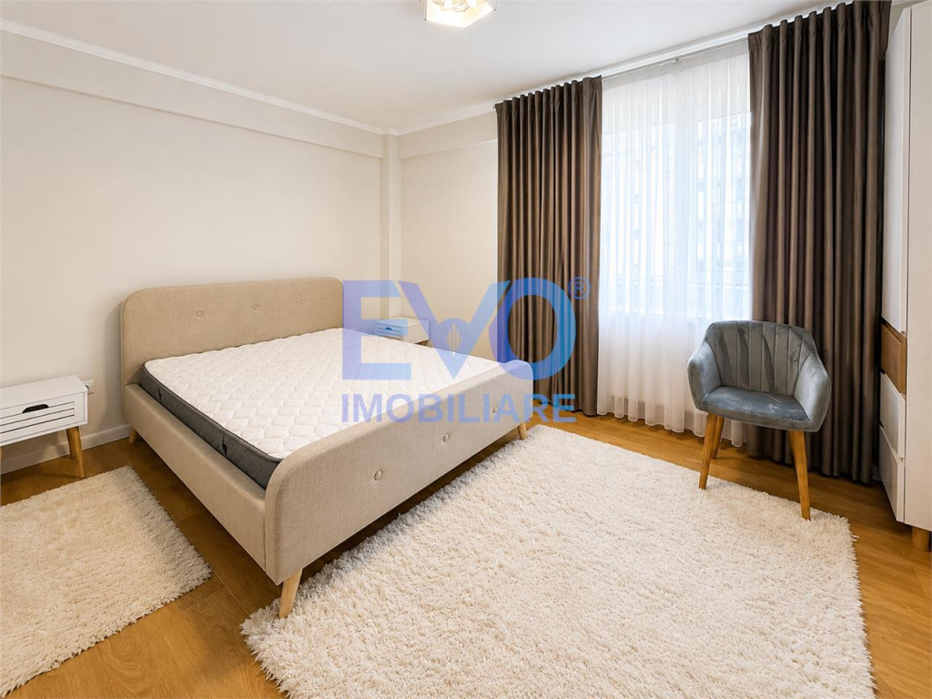 Apartament cu 2 camere, loc de parcare, prima , zona Galata