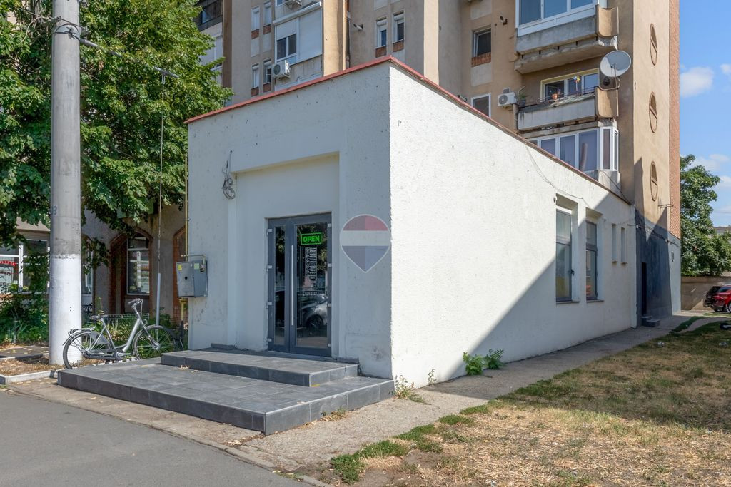 ???? Spațiu comercial de închiriat | 191 mp construiți...