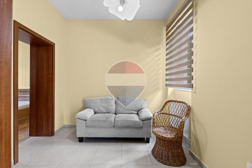 Apartament cu 2 camere de închiriat - zona Central