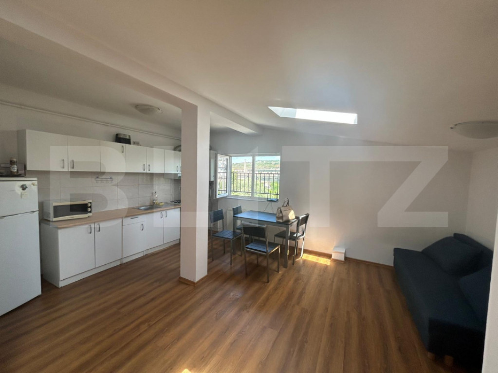 Apartament Luminos 2 camere, parcare, zona Bulgaria