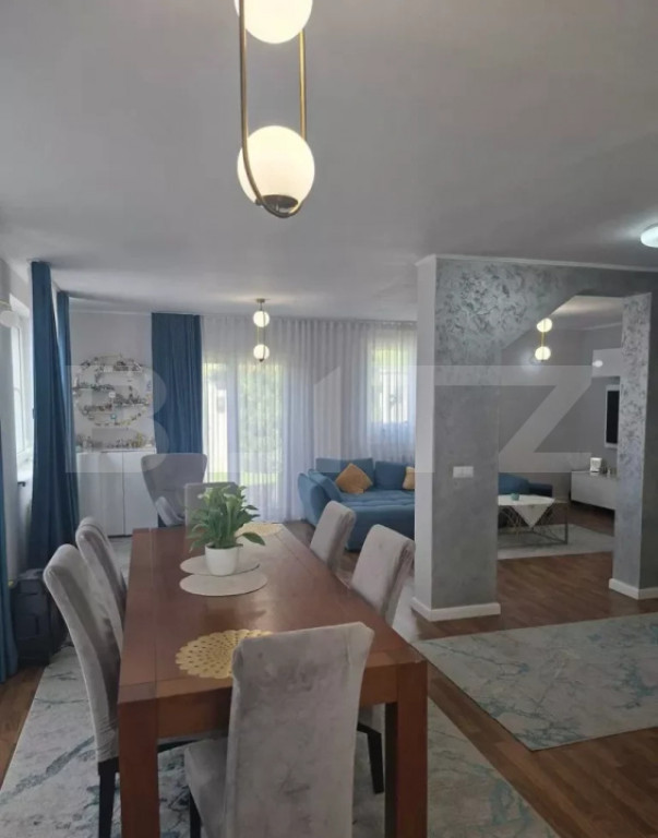 Casa de vanzare, 220 mp, zona Corunca