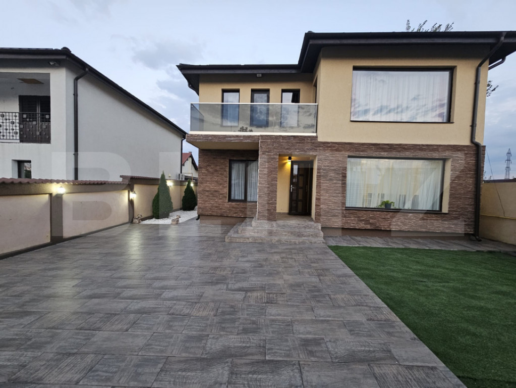 Casa, 180 mp, 5 camere, parcare, curte 260 mp, zona Veterani