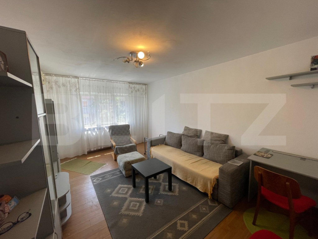 Apartament 3 camere decomandat, etaj 2/4, Lăpuș - Zona Res