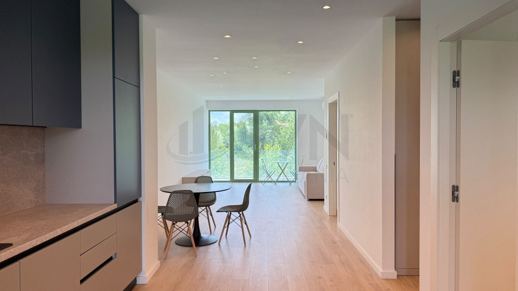 Apartament 3 camere Prima Vedere Lac