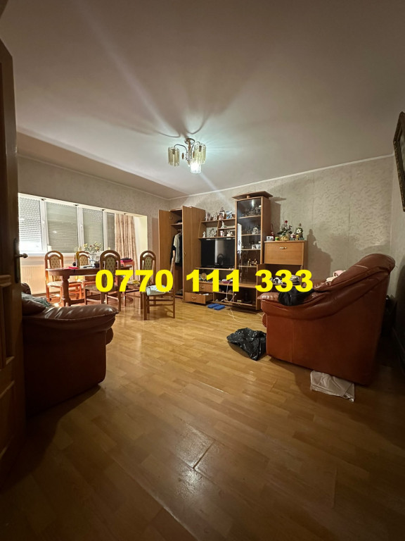 Buzaului B-uri! Apartament 3 camere, etaj 2.
