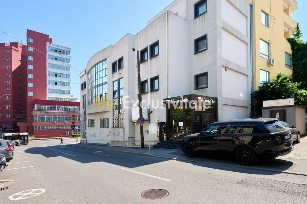 Spațiu comercial premium 240 mp ultracentral Pitești cl...
