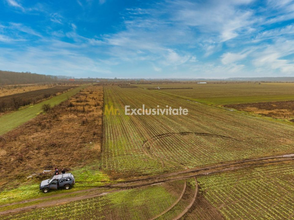 Teren intravilan 5040 mp, deschidere dubla