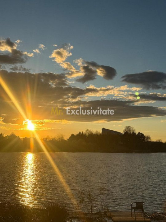 Priveliste spre lac!
