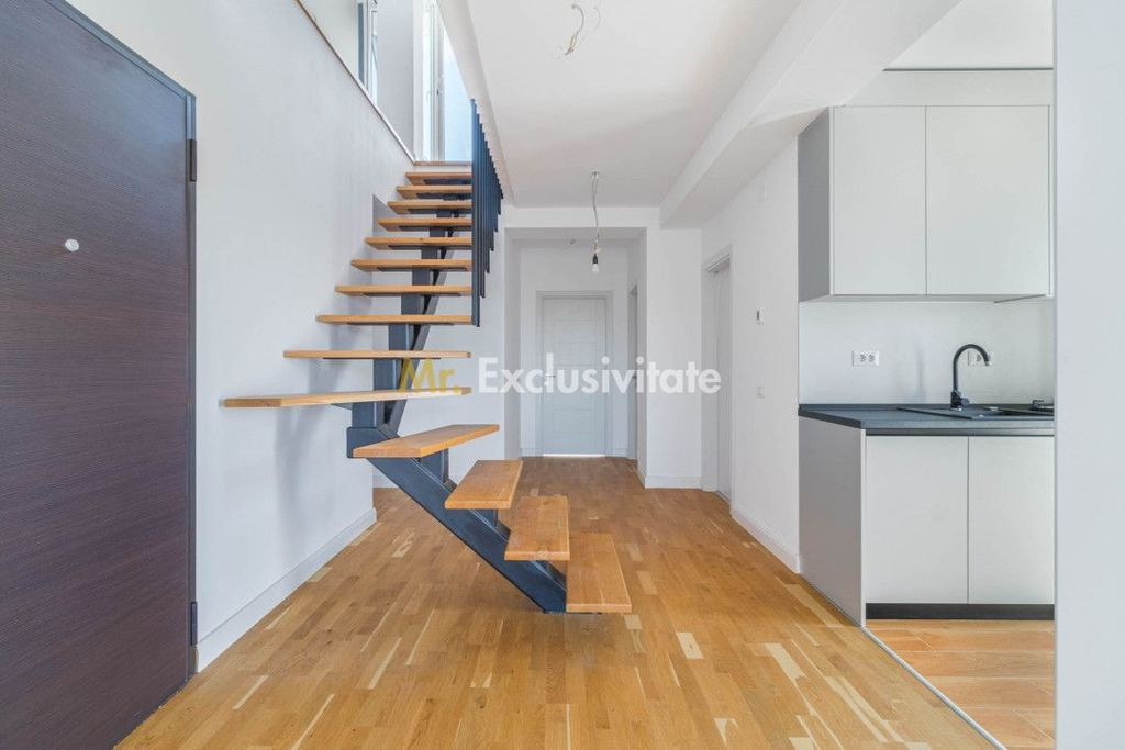 Apartament 4 camere duplex Sisesti - Vedere catre lac - R...