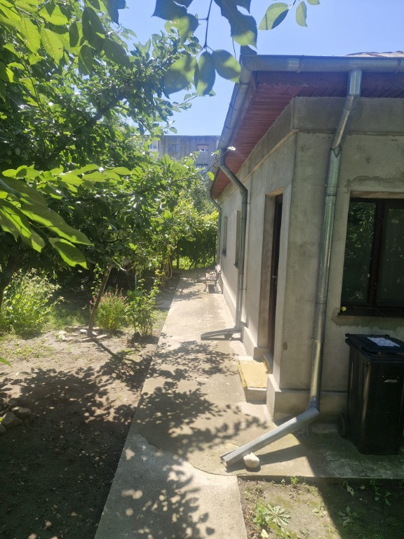Casă,cartier Brosteni/Buzau