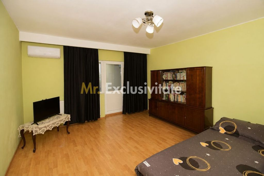 Apartament 3 camere decomandat, Prundu-Pitesti