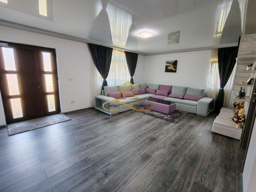 Vila de vacanta - D P M - teren 6.226mp