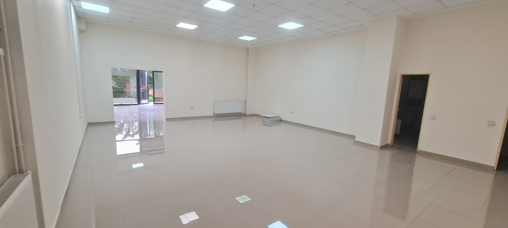 Spatiu comercial 91 mp zona Ogorului