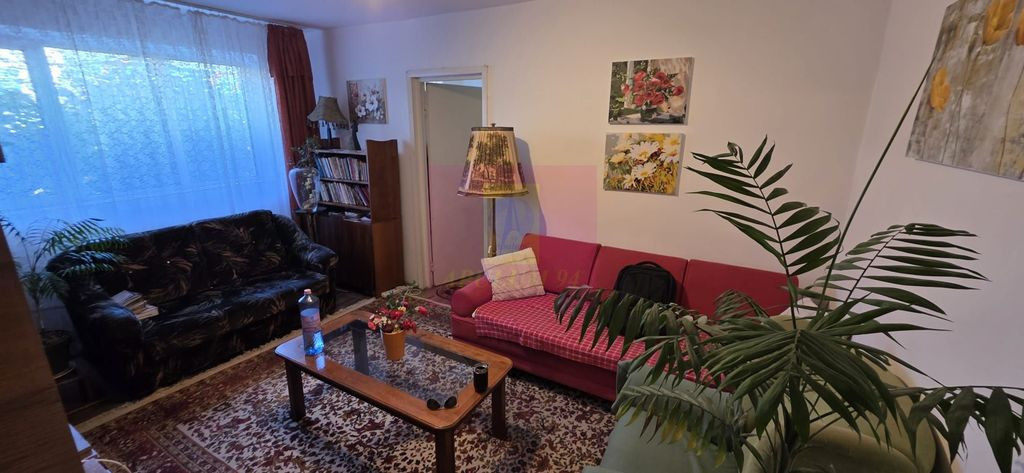 Apartament cu 2 camere de vanzare in Campina, parter