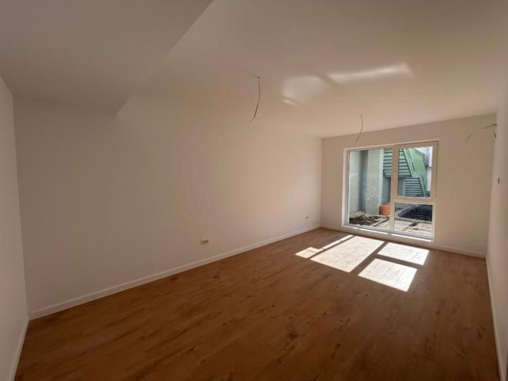 2 camere parter | sediu firma - cabinet | City Nord Tunari