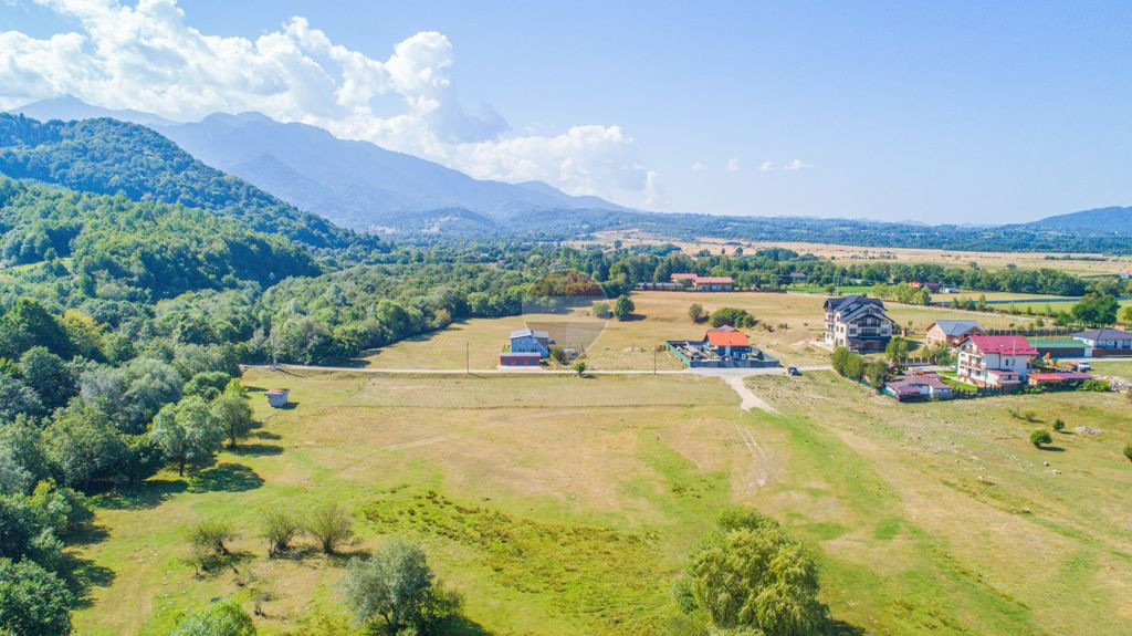 Teren intravilan cu PUZ aprobat Rasnov -Glajarie, 1389- 3...