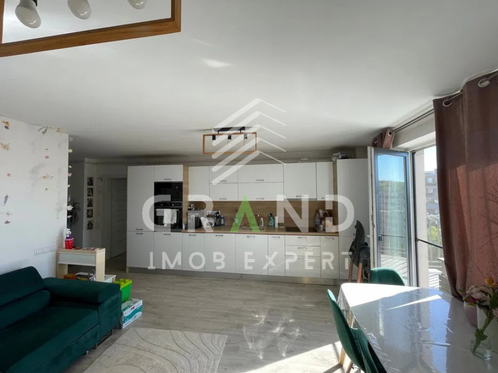 Apartament 3 camere, 66 mp, garaj, 2 balcoane, zona Garii,D?