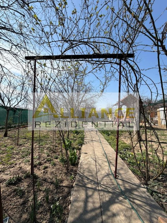 CASA INDIVIDUALA - TEREN 754 MP - METROU ANGHEL SALIGNY