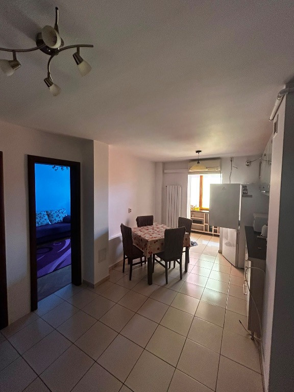 Proprietar inchiriez apartament 2 camere decomandat Odobescu Timisoara