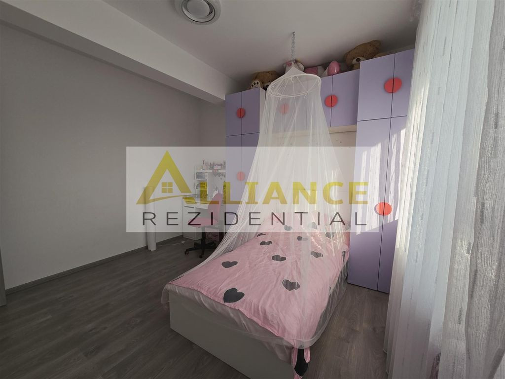 Mobilata si utilata-4 camere- pod- mutare imediată