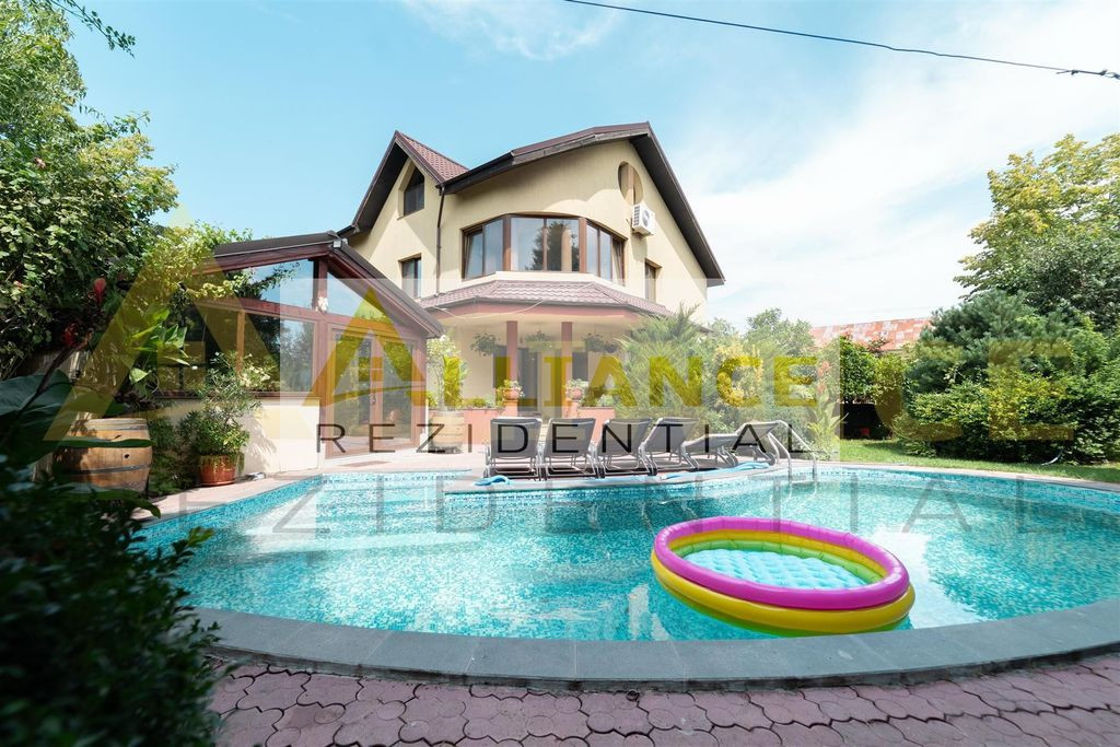 Casa Individuala - 766mp - Piscina si foisor- 7 camere 7 bai