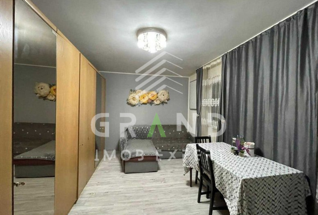Ap 4 camere | 2 băi | Balcon | zona Mănăștur/Primăverii
