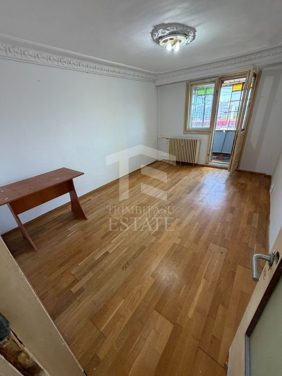 Apartament 2 camere decomandat – Str. Huedin nr. 7 metr...