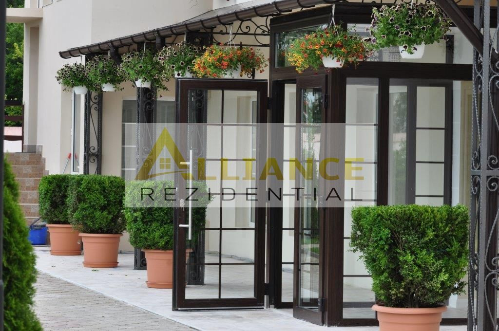 Complex Turistic | Cazare Salon Evenimente Terenuri Sport