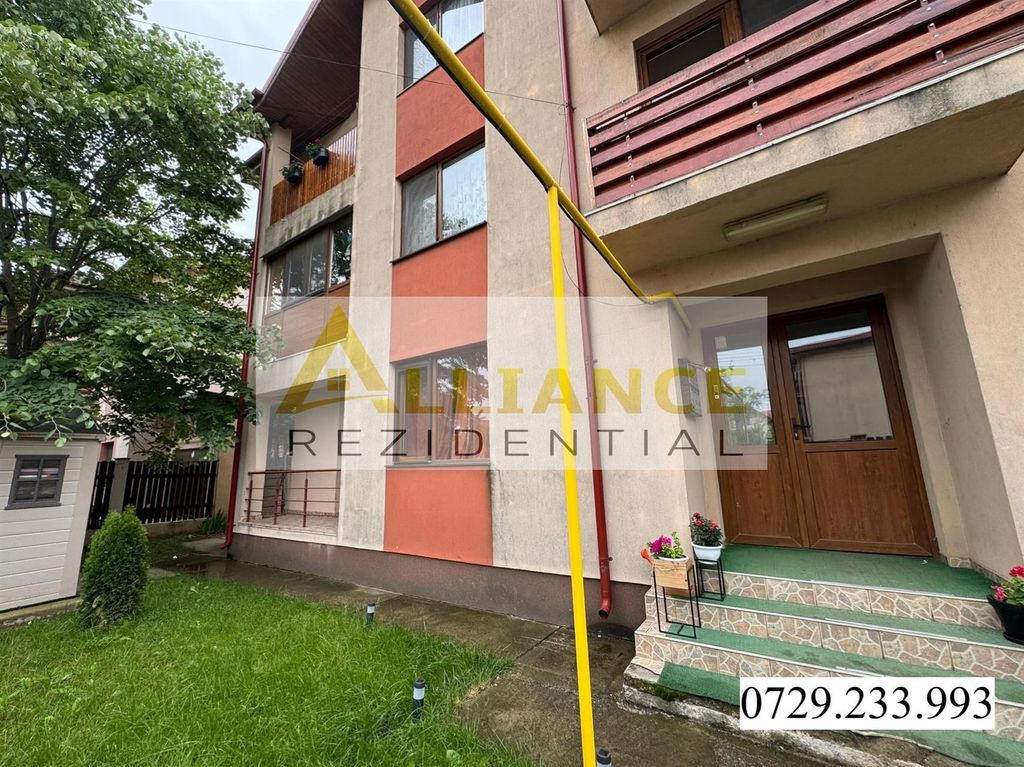 Apartament 3 camere - 77 mp - Drumul Fermei