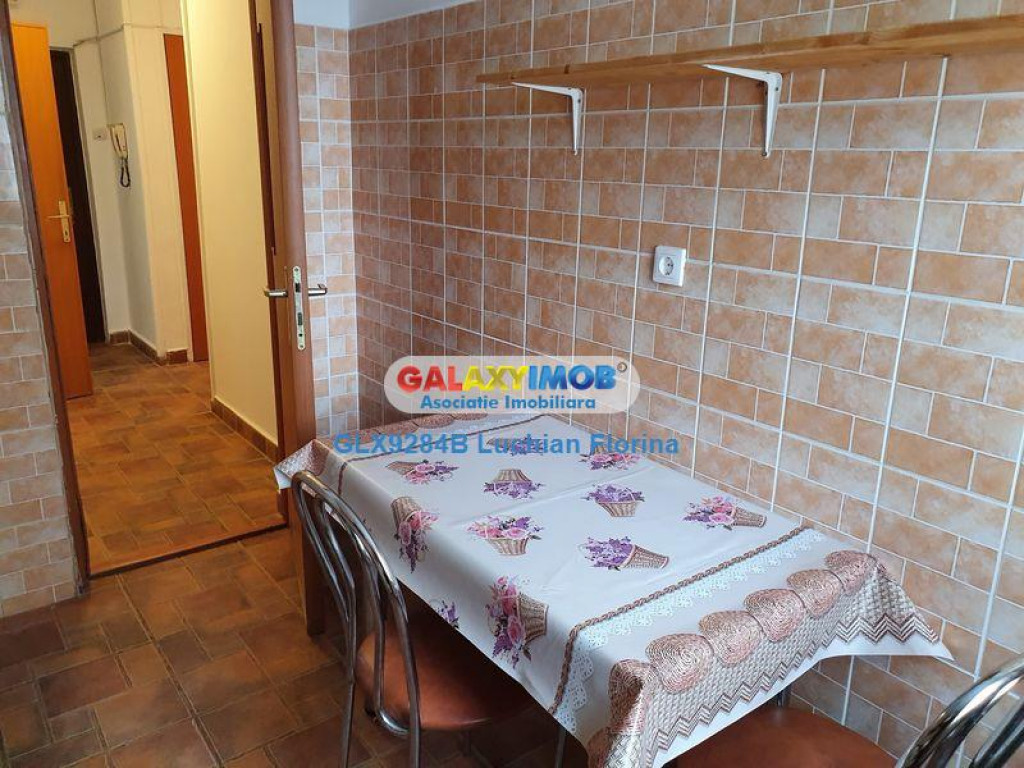 Apartament 2 camere, decomandat,