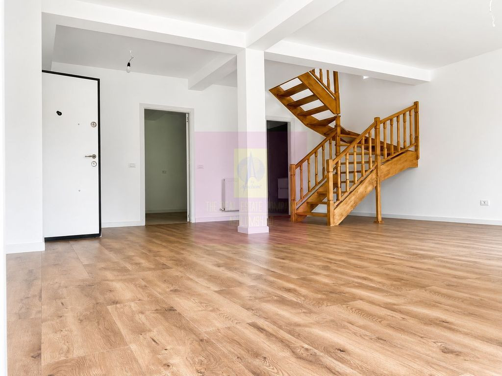Casă tip duplex, teren 301mp, Mogoșoaia