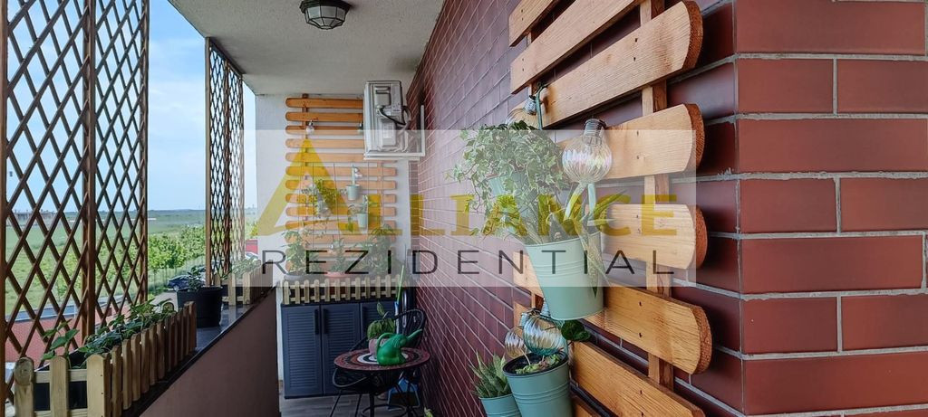 Grand Kristal - 3 Camere - Mobilat si Utilat | Parcare In...