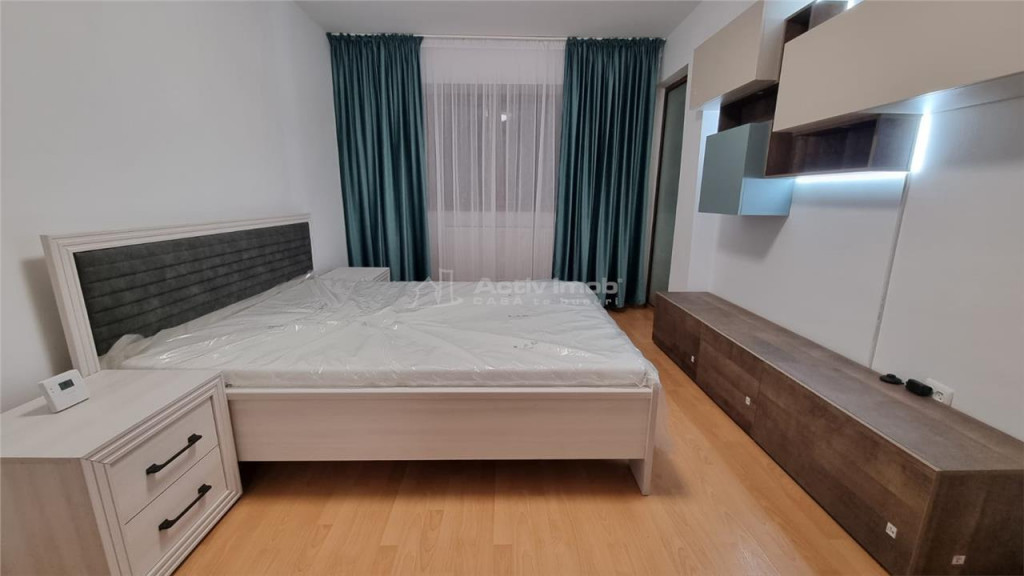 De inchiriat apartament 2 camere bloc Riviera faleza Dun?...